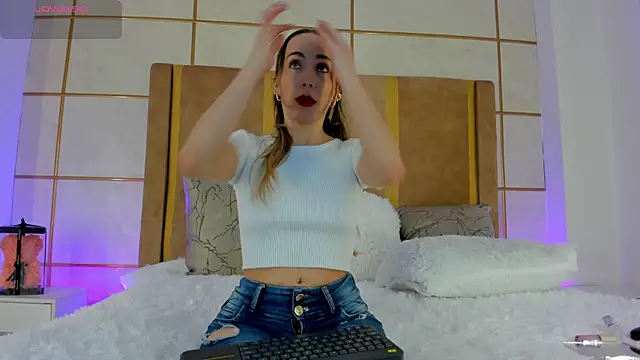 Snapshot of laurencarter1 chatting on 12/16/25, 11:09 laurencarter1 online show from 12/16/25, 11:09