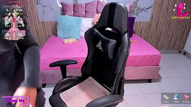 Snapshot of Nicolee19 chatting on 11/27/25, 10:59 Nicolee19 online show from 11/27/25, 10:59