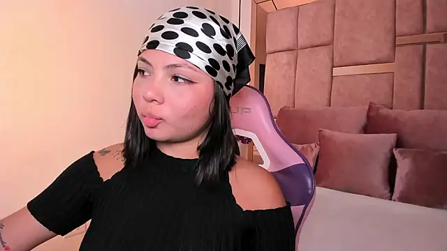 abby roux online show from 02/05/26, 03:13