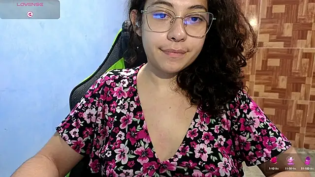 Snapshot of Mabbaldama chatting on 09/20/25, 10:04 Mabbaldama online show from 09/20/25, 10:04