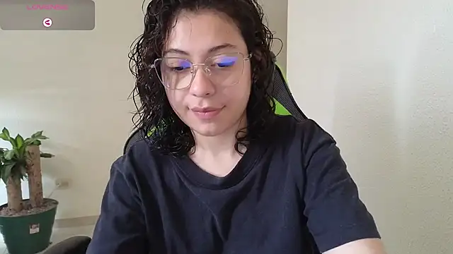 Snapshot of Mabbaldama chatting on 03/22/25, 05:09 Mabbaldama online show from 03/22/25, 05:09