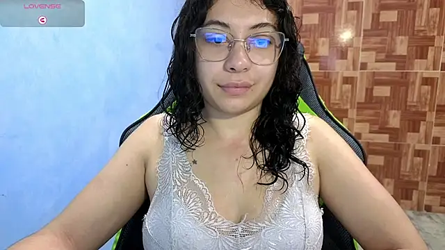 Snapshot of Mabbaldama chatting on 09/18/25, 02:09 Mabbaldama online show from 09/18/25, 02:09