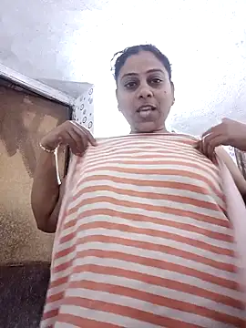 JENNIFERtamil online show from 02/18/26, 08:22