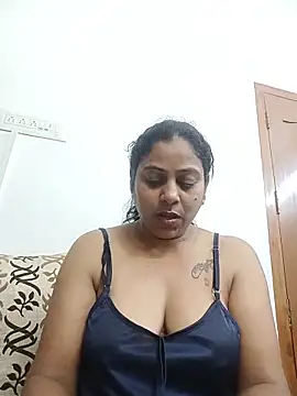 Snapshot of JENNIFERtamil chatting on 06/12/26, 06:16 JENNIFERtamil online show from 06/12/26, 06:16