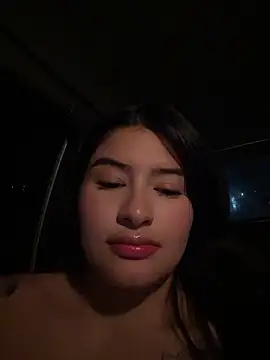 andrea gomes  online show from 04/05/26, 11:55