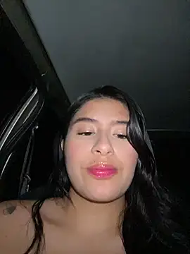 andrea gomes  online show from 03/28/26, 06:25