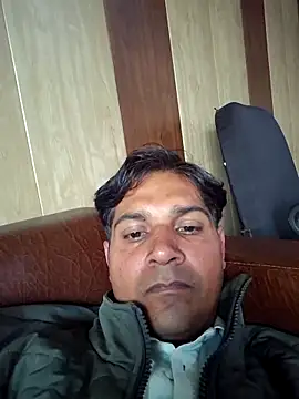 johnny8731 online show from 11/23/25, 08:35