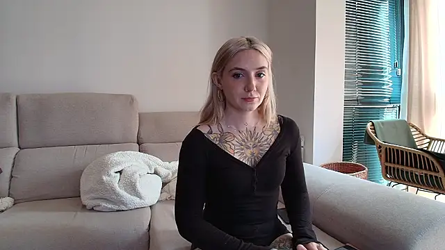 tattoobbgirl online show from 02/10/26, 01:10