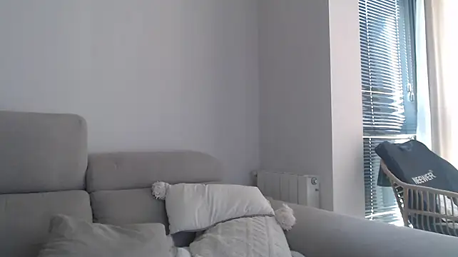 Snapshot of tattoobbgirl chatting on 10/15/25, 11:29 tattoobbgirl online show from 10/15/25, 11:29