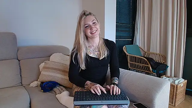 tattoobbgirl online show from 03/06/26, 05:52