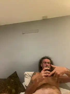 Coco-sarli online show from 12/04/25, 07:40