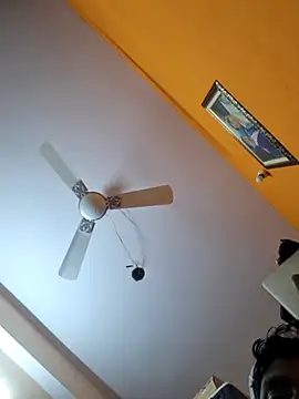 hot integer online show from 11/27/25, 02:23