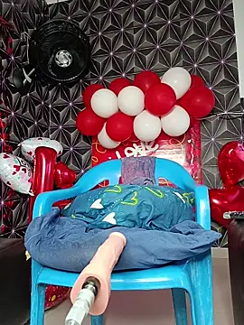 Megann 9 online show from 02/14/26, 11:32