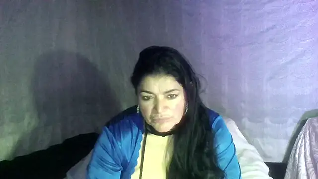 Snapshot of sexy_camy1 chatting on 10/14/25, 02:34 sexy camy1 online show from 10/14/25, 02:34
