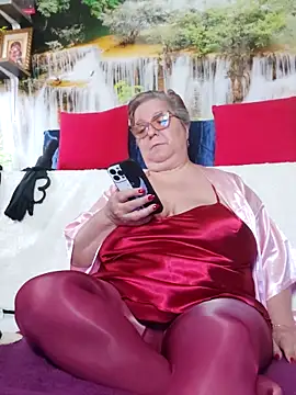 QueenPammy1 online show from 11/19/25, 08:47