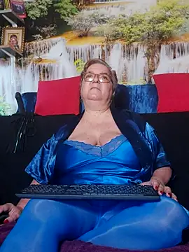 QueenPammy1 online show from 11/08/25, 06:50