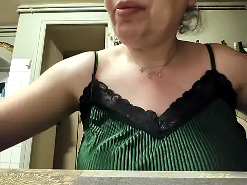 mimi19820 online show from 04/19/26, 01:34