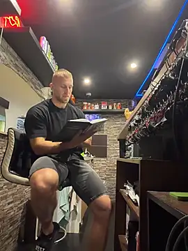 trainwithme online show from 06/12/26, 07:06