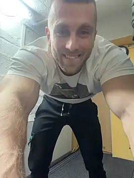 trainwithme online show from 11/29/25, 02:39