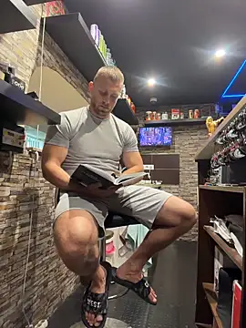 trainwithme online show from 06/10/26, 06:14