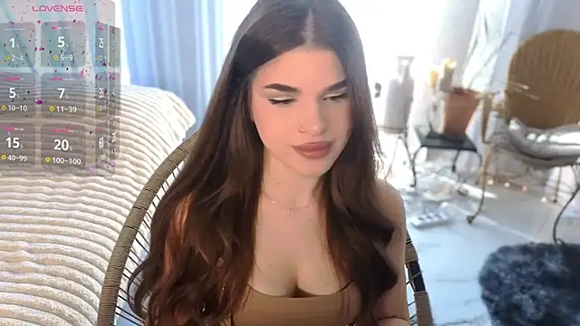 lili hotly online show from 05/17/26, 05:18