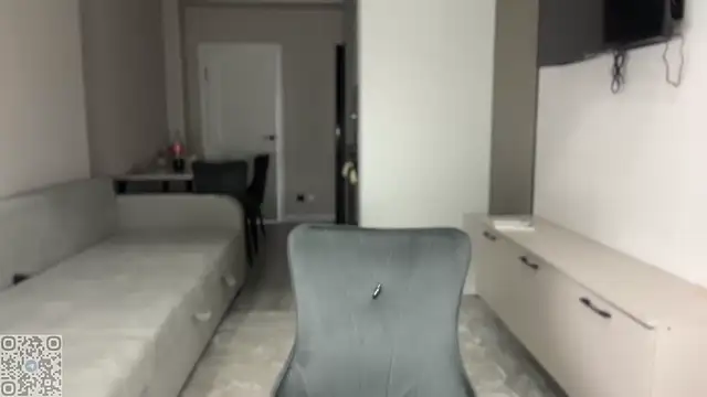 ayami lia online show from 10/06/25, 08:20