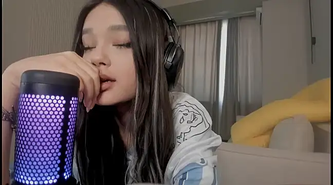 ayami lia online show from 03/18/25, 06:06