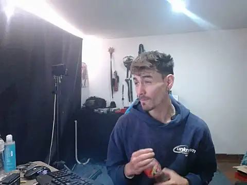 Aaron malikk online show from 03/25/26, 12:26