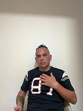 mateocali25 online show from 05/28/26, 09:10