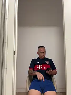 mateocali25 online show from 05/18/26, 11:37
