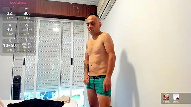 Snapshot of mateocali25 chatting on 06/02/26, 03:23 mateocali25 online show from 06/02/26, 03:23