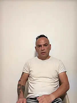 mateocali25 online show from 05/23/26, 11:53