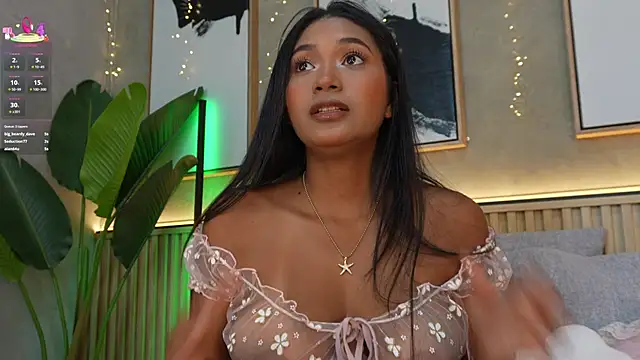 Isa Montiel online show from 04/15/26, 07:58