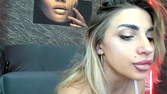 IzabelaTessa online show from 01/10/26, 08:15