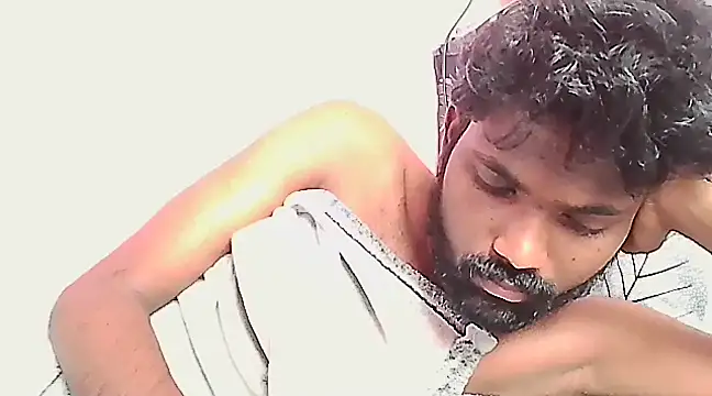 Snapshot of dusky-body chatting on 03/23/25, 04:49 dusky-body online show from 03/23/25, 04:49