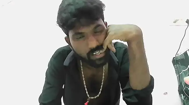 Snapshot of dusky-body chatting on 03/20/25, 05:15 dusky-body online show from 03/20/25, 05:15