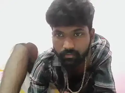 Snapshot of dusky-body chatting on 03/19/25, 06:23 dusky-body online show from 03/19/25, 06:23
