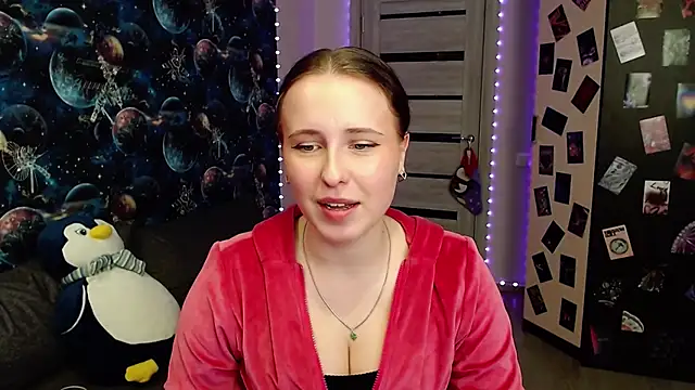 Snapshot of BarbiePieer chatting on 01/13/26, 04:38 BarbiePieer online show from 01/13/26, 04:38