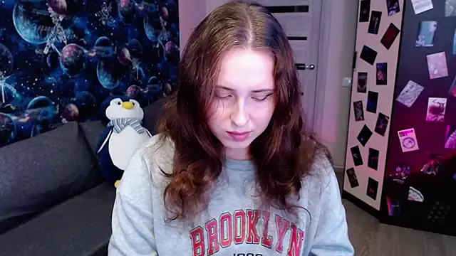 BarbiePieer online show from 10/15/25, 05:17
