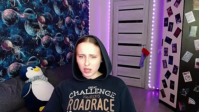 Snapshot of BarbiePieer chatting on 01/11/26, 05:42 BarbiePieer online show from 01/11/26, 05:42