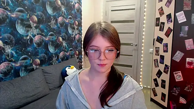 Snapshot of GinnyBlacky chatting on 10/08/25, 04:19 GinnyBlacky online show from 10/08/25, 04:19
