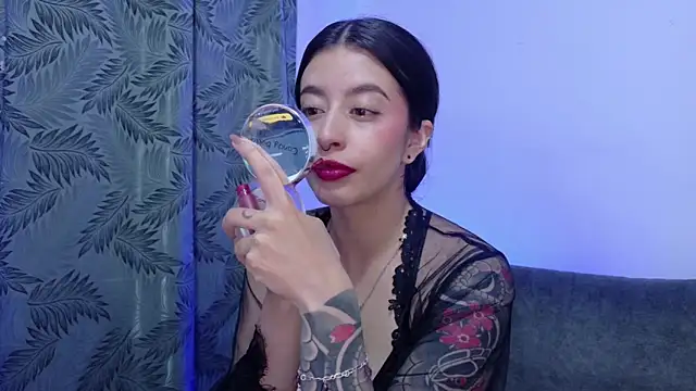 Misscarolsph online show from 04/12/26, 06:22