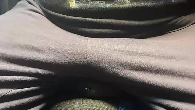 Max 965 online show from 12/20/25, 09:06