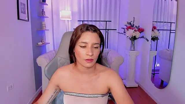 hanna mils online show from 07/16/26, 04:09