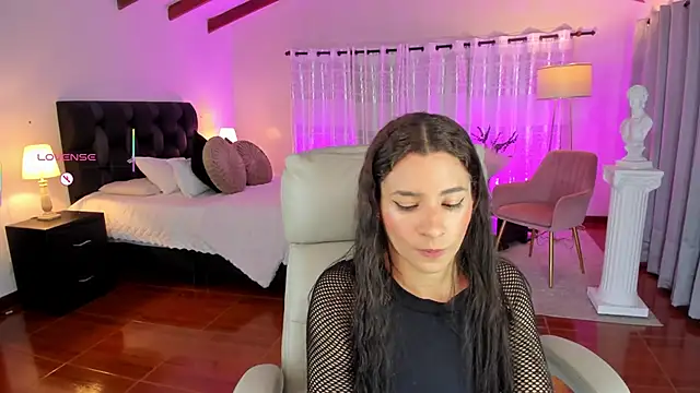 hanna mils online show from 05/30/26, 03:24