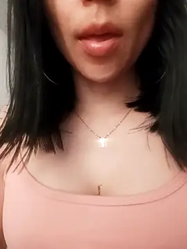 Elowyn online show from 10/11/25, 01:06