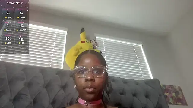 piscesaurora online show from 03/22/25, 12:57