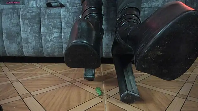  LuanaDabbraccio online show from 11/26/25, 01:55