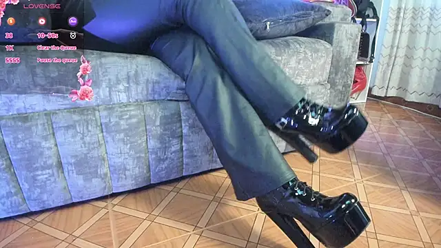  LuanaDabbraccio online show from 02/10/26, 02:05