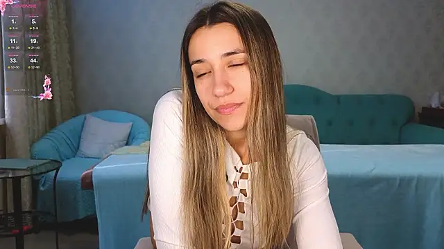 hot ass 18 online show from 03/11/26, 04:17